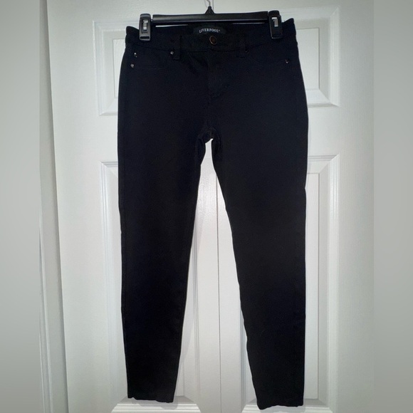 Liverpool stretch black ladies Fitted Pants. Size 4. GUC - Picture 2 of 12